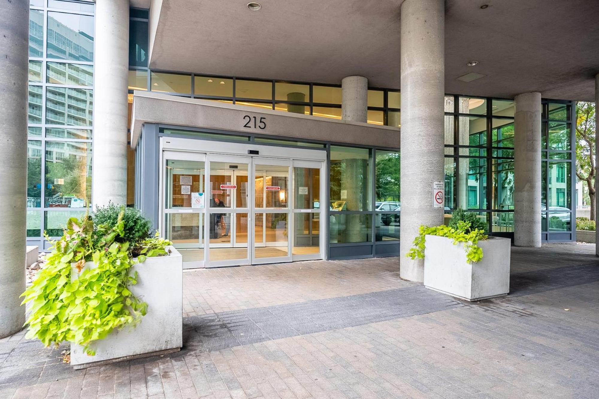 Rivetstays - The Neptune Toronto Exteriör bild